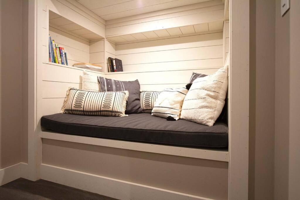 New Rustic Modern Cabin At Lutsen Mountains ภายนอก รูปภาพ